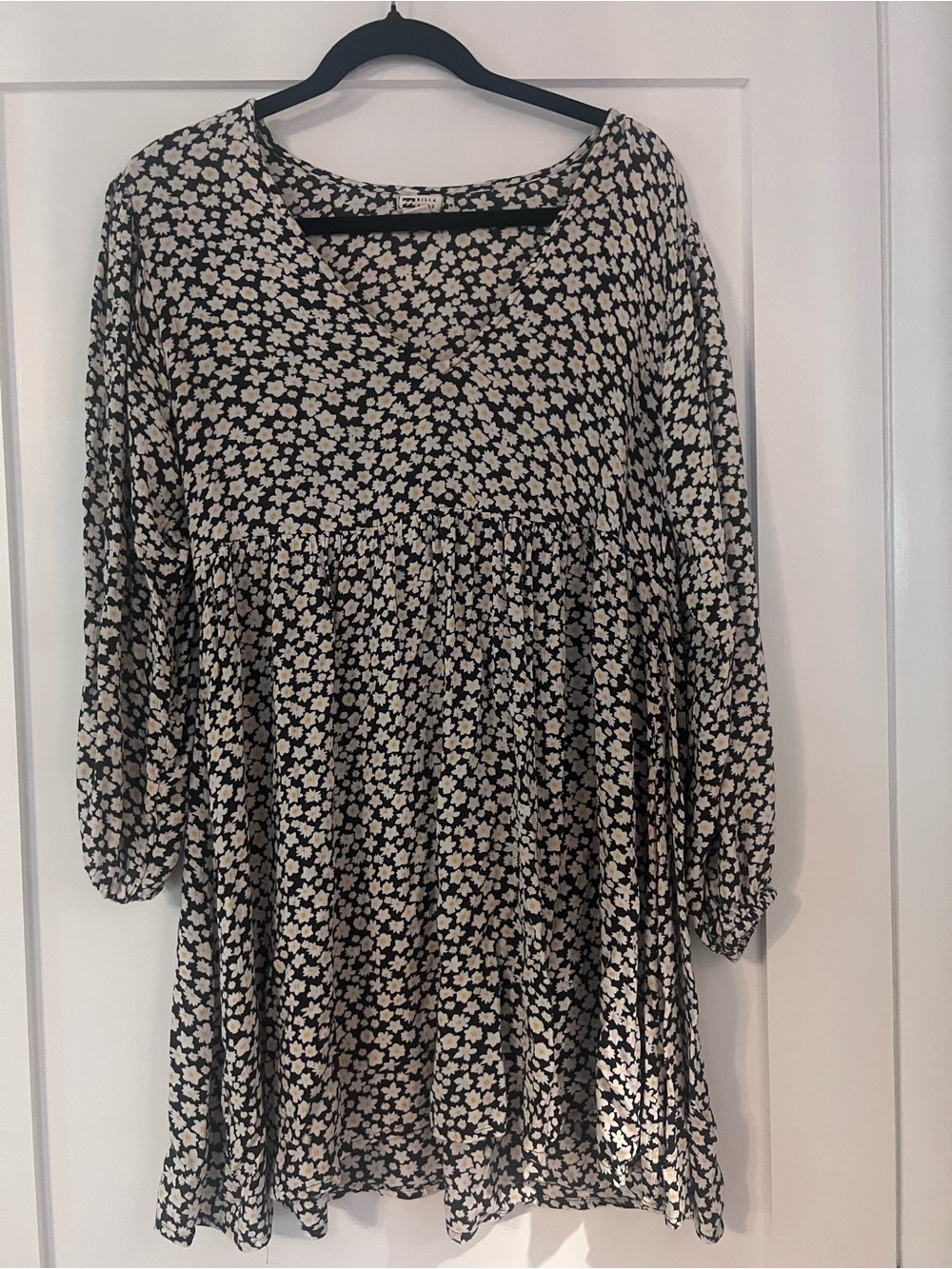 Billabong Black and Cream Floral Babydoll Mini Dress